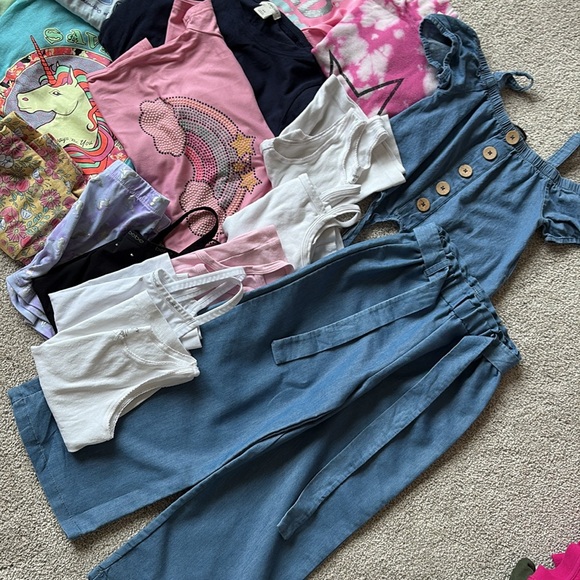 Lot of size 4-5 clothes! - Picture 4 of 4